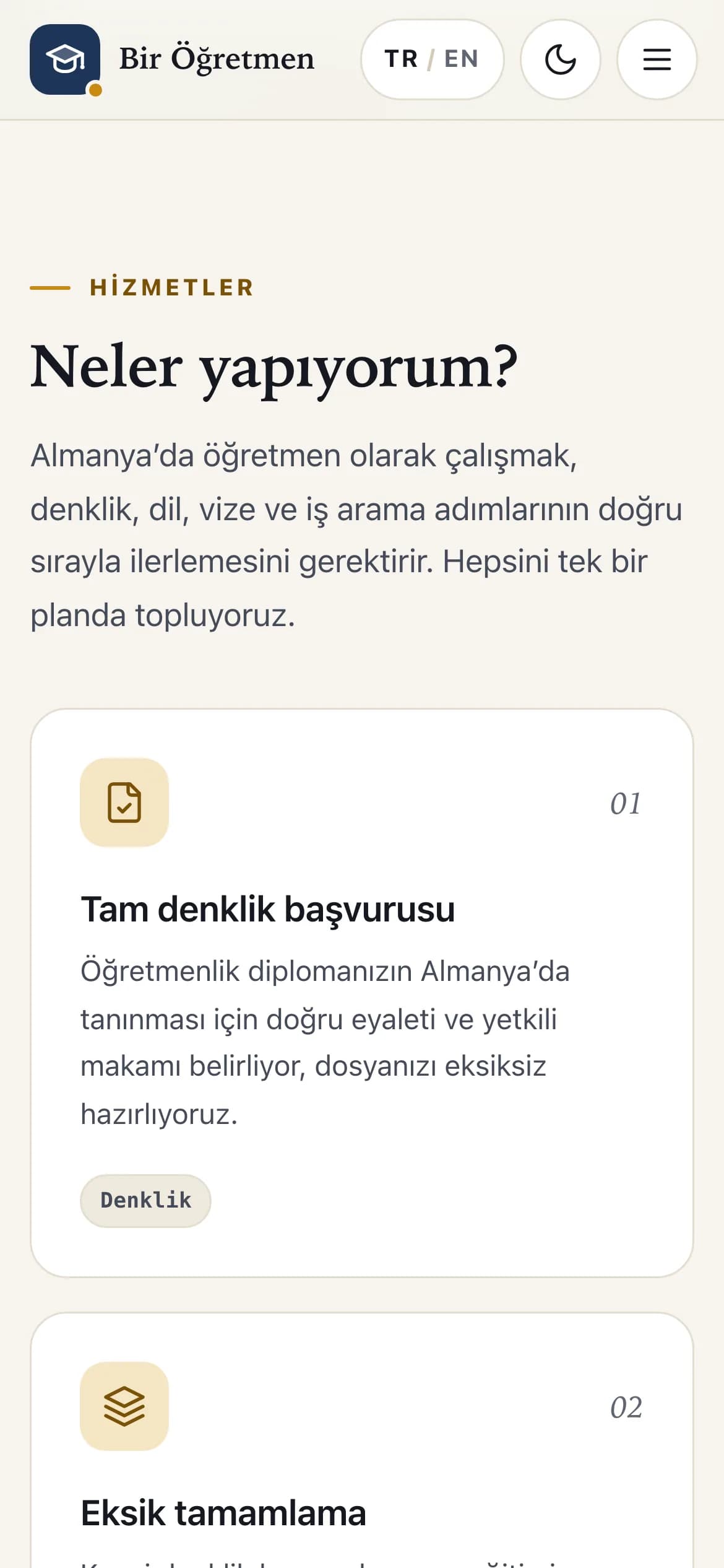 Telefon ekranında hizmet kartları